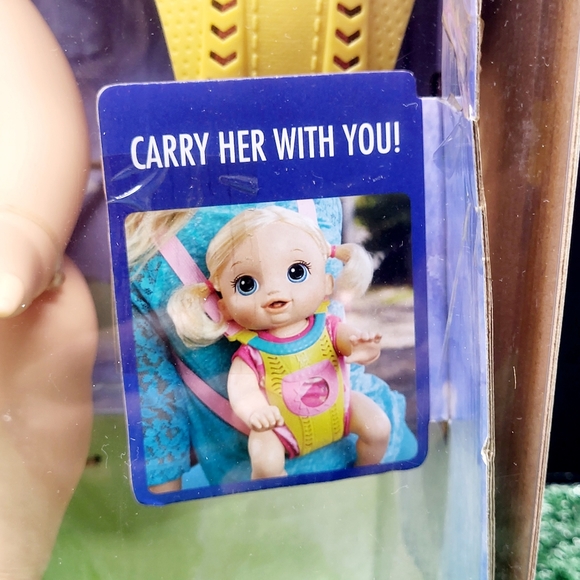 Baby Alive Baby Go Bye Bye Blonde Hair Doll 25+ Sounds and Phrases Age 3+ Hasbro - Picture 4 of 10
